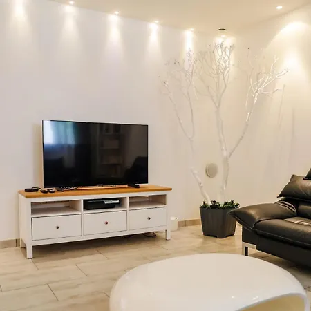 Pastel - Piscine Chauffee & Jardin فيلة *