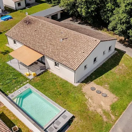 Pastel - Piscine - Jardin * Saint-Sulpice (Oise)